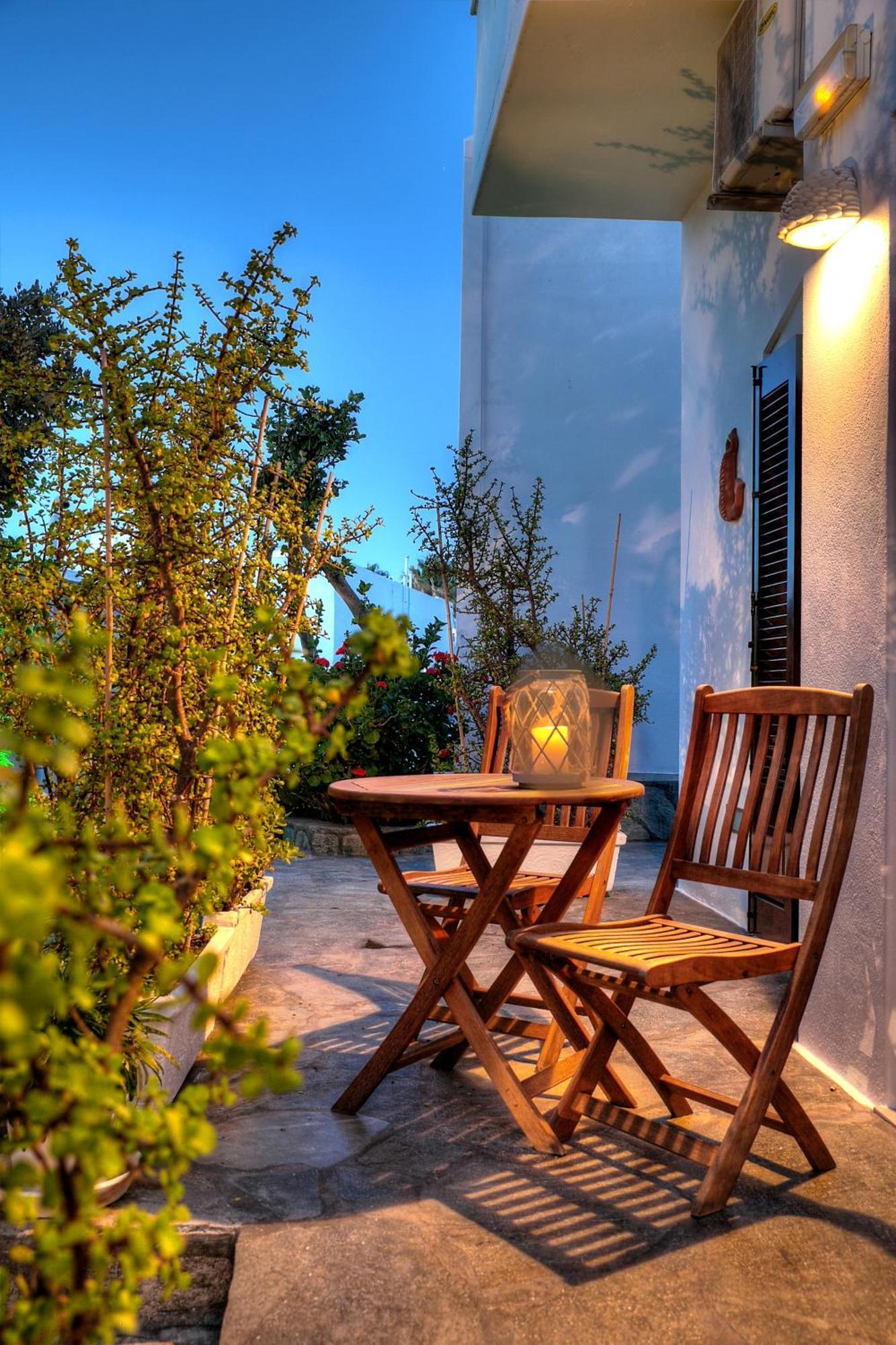 Pension Anna Naousa  Exterior photo
